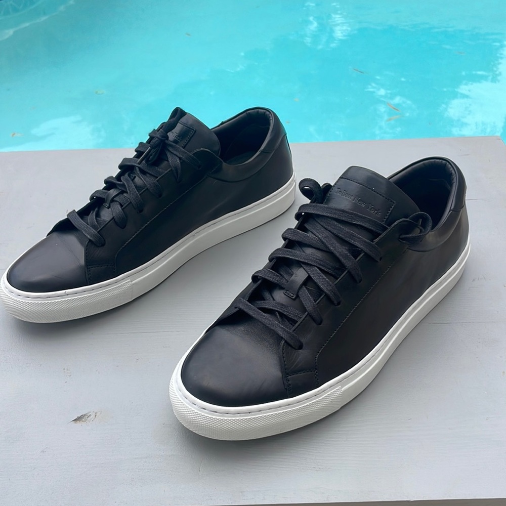 New without box. To Boot New York Sierra sneakers in burnished gray.